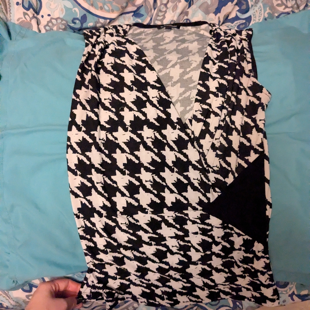 Le Chateau Black and White Patterned Top